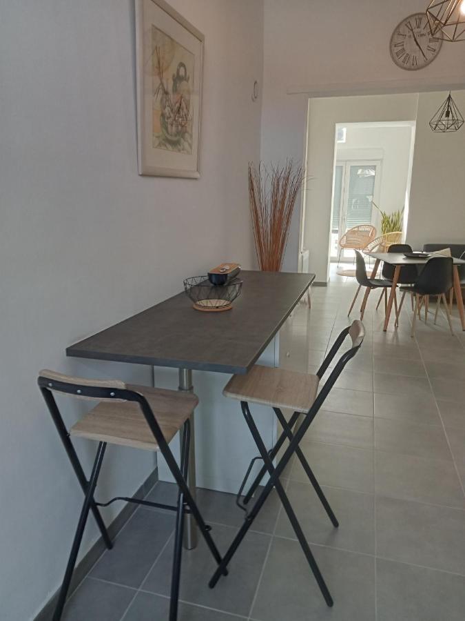 Chez Jean.Mi Apartment Millas Екстериор снимка