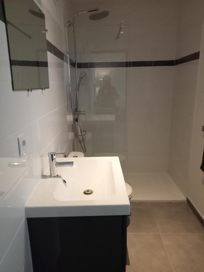 Chez Jean.Mi Apartment Millas Екстериор снимка